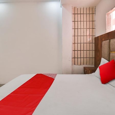 Hotel O Golden King Guest House New Delhi Eksteriør billede